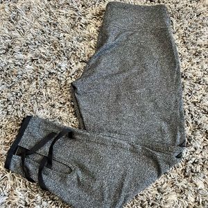 Victoria’s Secret sport leggings